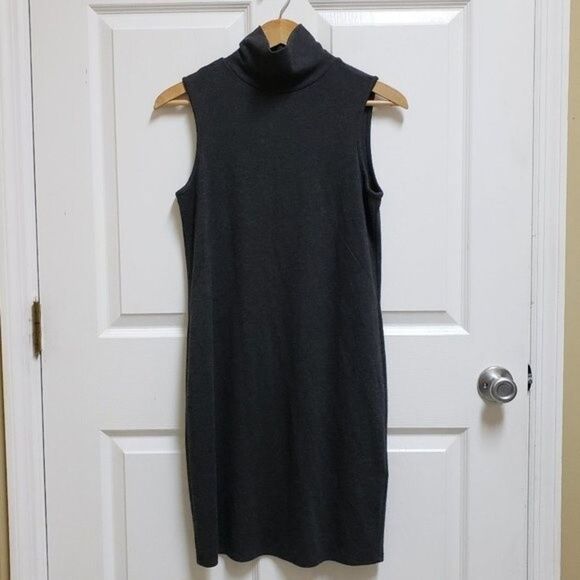 Adrienne Vittadini Dress Womens Small Gray Tank Style Sleeveless Minimalist - Picture 1 of 5